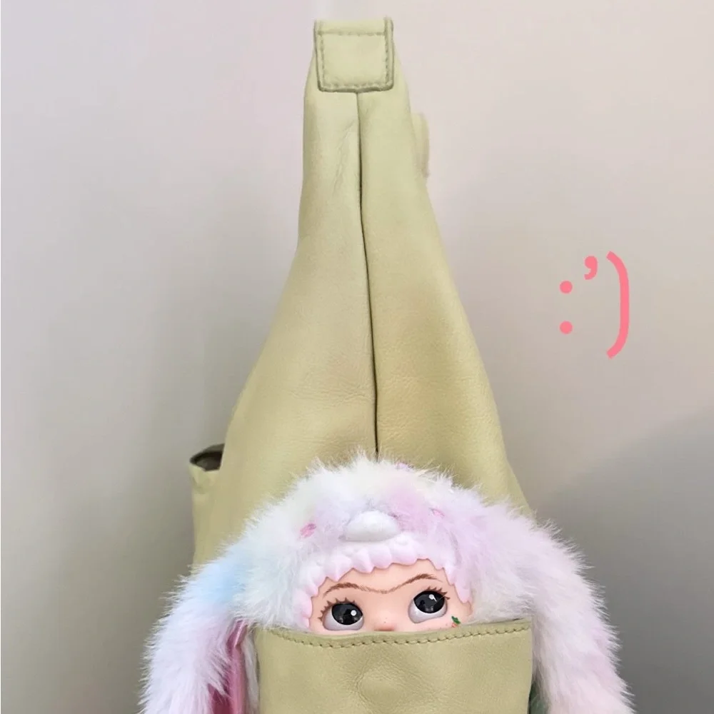 Slouchy Tote - Picture 4 of 4